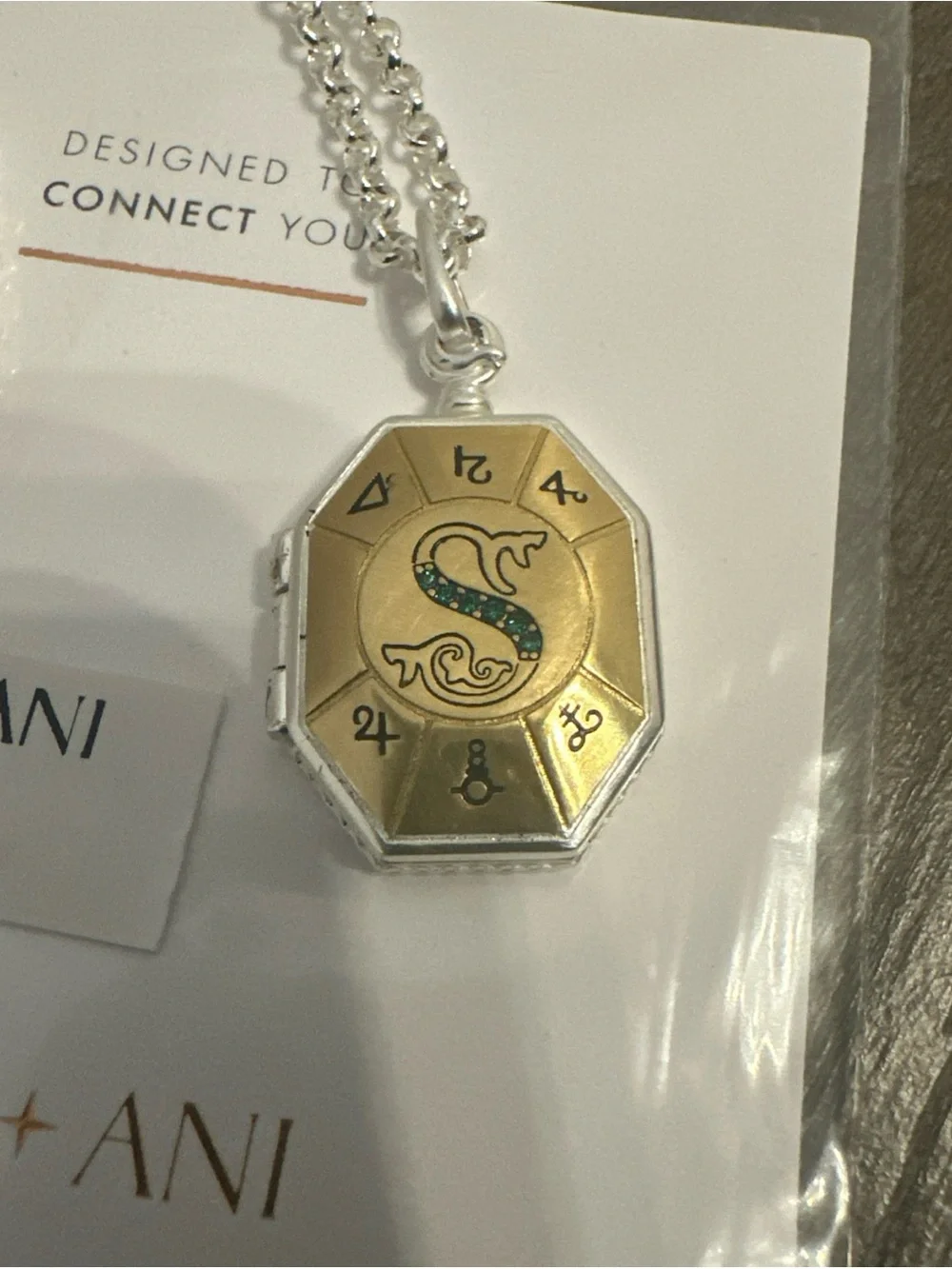 Alex And Ani Harry Potter Slytherin Locket Necklace 20”-22” New Sold Out - Picture 3 of 7